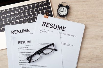 How to Update Your CV for Short-Term Jobs in 2026